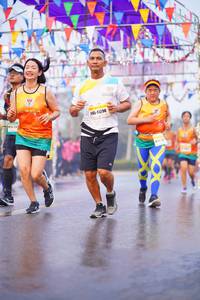 BIB: 11290
                            <button type="button" onclick="openModal(9957210)" class="btn btn-primary btn-sm float-right btn-popup" data-toggle="modal" data-target=".modal-high-quality">
                        <i class="fas fa-shopping-cart"></i> Add to Cart
                    </button>
                                            <button type="button" onclick="isThisMe(9957210, true)" class="btn btn-success btn-sm float-right btn-popup btn-isme hidden" data-toggle="tooltip" data-placement="bottom" title="นี่คือรูปของคุณใช่ไหม คลิกที่นี่เพื่อเอาเข้าอัลบั้ม">
                        <i class="fas fa-plus"></i> Add to album
                    </button>
                    <button type="button" onclick="isThisMe(9957210, false)" class="btn btn-warning btn-sm float-right btn-popup btn-isnotme hidden">
                        <i class="fas fa-ban"></i> Remove from album
                    </button>